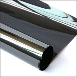 Pellicola adesiva - 50 cm x 10 m - protezione UV medio/alta - trasparenza medio bassa -  riflettente/nero - Patifix